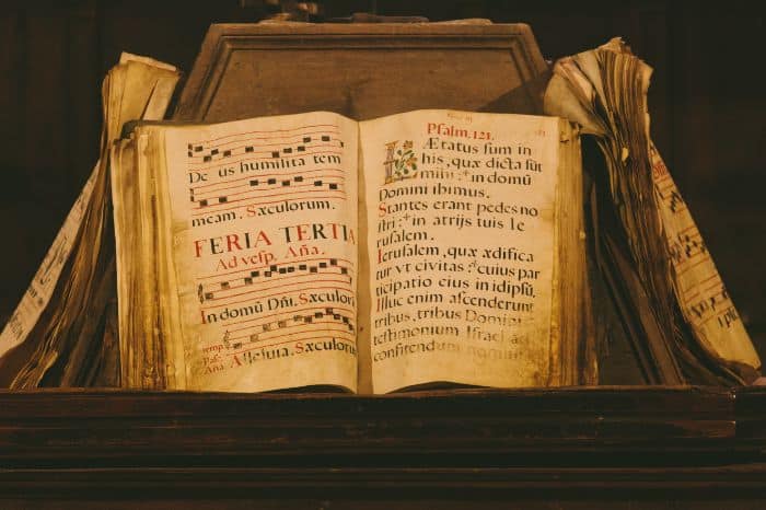 Reflexión en torno a los estudios de género y la literatura femenina: Las Memorias de Leonor López de Córdoba literatura femenina